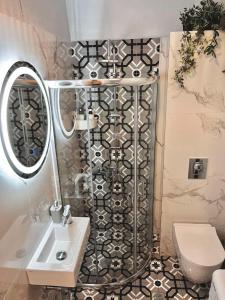 A bathroom at Nikoletta's home