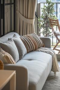 Postel nebo postele na pokoji v ubytování Cozy Apartment in Dubai Hills