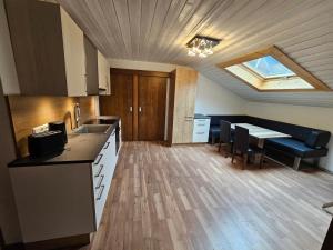 Kuchyň nebo kuchyňský kout v ubytování Haus Lila Stubaital + 25 fotografií