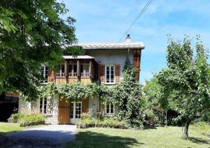 Κήπος έξω από το L'atelier d'Émile