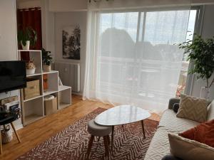 Gallery image of Studio cosy vue Cathédrale - Parking privé in Chartres +1 photo