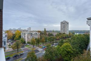 Nespecifikovaný výhled na destinaci Novi Beograd nebo výhled na město při pohledu z apartmánu