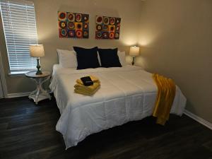 Gallery image of KING BED! Walk To AT&T Stadium, Globe Life in Arlington