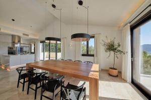 Η κουζίνα ή μικρή κουζίνα στο Luxuriöse Villa mit Pool nahe Canyamel