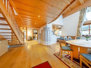 Posezení v ubytování Chalet in Mittersill near Ski Slopes
