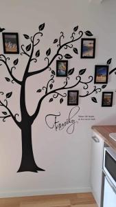 a family tree wall sticker in a kitchen at Private Guest Suite in Lyndhurst in Lyndhurst