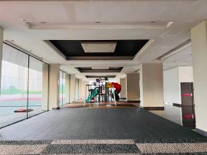 Zimmer mit Fitnessraum und Spielplatz in der Unterkunft Paragon Residence 2BR nr CIQ/KSL/Midvalley/JBCC by Our Stay in Johor Bahru