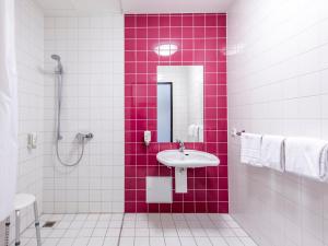 Koupelna v ubytování B&B Hotel München City-Nord