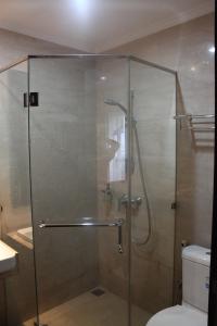 Phòng tắm tại Menteng Park - Private Lift