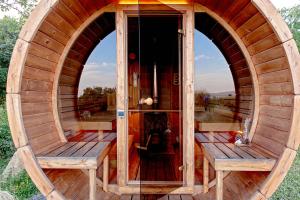 Foto dalla galleria di Podere La Gualda Vecchia alloggi di charme immersi nel Giardino Emozionale outdoor SPA a Monteverdi Marittimo