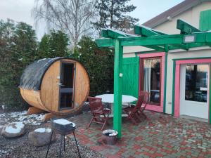 Das Gebäude in dem sich die Lodge befindet