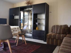 O zonă de relaxare la Appartement 3 Pièces Spacieux au Centre de Font-Romeu - FR-1-580-100 +2 fotografii
