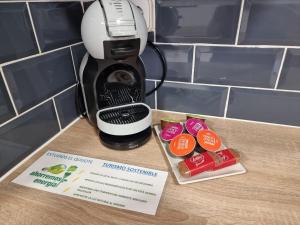 Coffee and tea making facilities at Estudios El Quijote