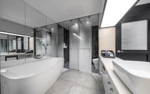 Koupelna v ubytování Cacao Hotel