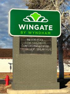 Сертификат, награда, табела или друг документ на показ в Wingate by Wyndham Gunnison Near Western Colorado University