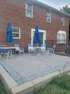 Gallery image of Sheppard in Washington