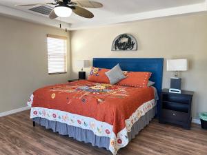 Viv's Peaceful Oasis 4 bedroom in Summerlin close to Redrock