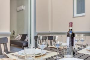 Nápoje v ubytovaní Apartments Florence-Ginori Terrace