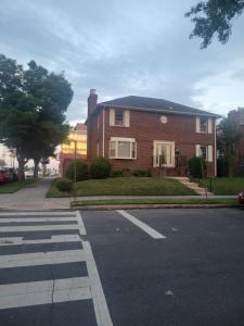 Gallery image of Sheppard in Washington