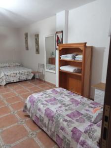 En eller flere køyesenger på et rom på Casa en Pantano de la Breña