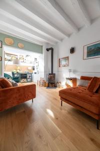 Coin salon dans l'établissement Grande Maison Cusset - Maison de ville et Studio