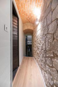 Photo de la galerie de l'établissement Grande Maison Cusset - Maison de ville et Studio, à Cusset