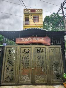 Làng MeにあるTom's House Motel & Motorbikesのトニーハウス建て