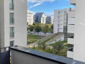 a view from the balcony of a building at Moderne Wohnung in der Toplage inkl. Garage in Vienna