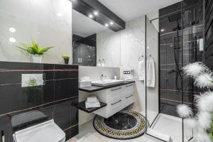 Kúpeľňa v ubytovaní Q18 ApartHotel + 37 fotografií