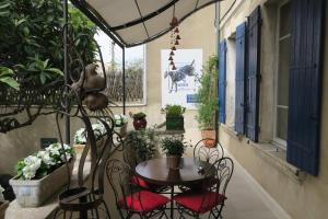 Balkon lub taras w obiekcie tombe la nèfle