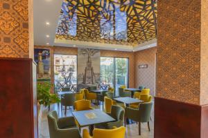 Istumisnurk majutusasutuses Hotel Pharos