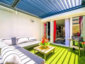 Posezení v ubytování Triplex Yasuké: Vivez l'expérience pop art et geek en plein cœur de Petit-Bourg