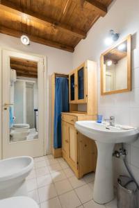 Koupelna v ubytování Proconsolo Donatello Apartment by Mamo Florence