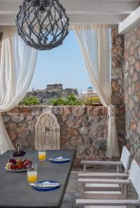 Gallery image of Red Cliff Villa 2bedroom villa with caldera view and plunge pool in Akrotiri