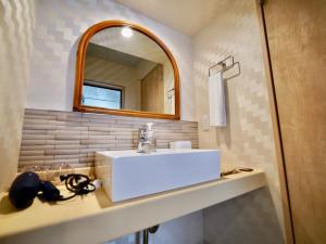 Hotel Ishigaki and Chikonkiya的一间浴室