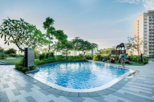 Πισίνα στο ή κοντά στο House of Tulips in Air Residences Makati City