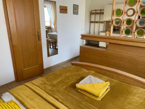 Letto o letti in una camera di Samoobslužný hotel Vydra