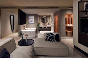 Posezení v ubytování Van der Valk Hotel Breukelen