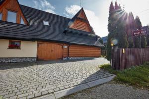 Budynek, w którym mieści się apartament