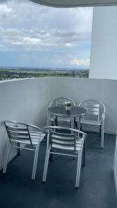 Un balcón o terraza de Azure Air bnb