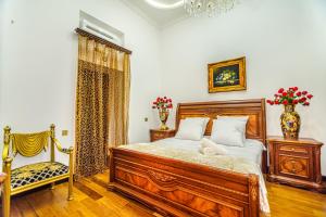 Postel nebo postele na pokoji v ubytování Sera Boutique Hotel