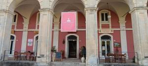 The facade or entrance of Antico Mercato