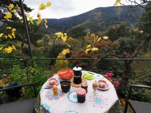 Nespecifikovaný výhled na hory nebo výhled na hory při pohledu z bed and breakfast