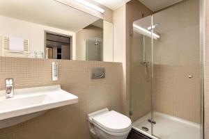 Koupelna v ubytování Vienna House Easy by Wyndham Stuttgart