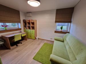 Posezení v ubytování Mālu namiņš + 10 fotografií