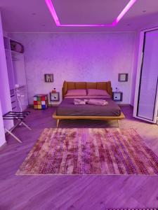 Voodi või voodid majutusasutuse DREAM ROOMS toas