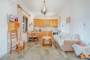 Kuchyň nebo kuchyňský kout v ubytování Athina Villas