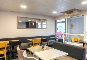 Posezení v ubytování B&B HOTEL Limoges 2