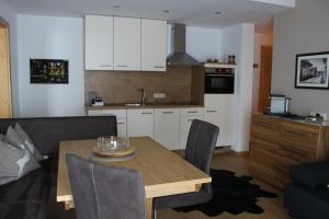 Kuchyň nebo kuchyňský kout v ubytování Alpen Apartments Zell am See
