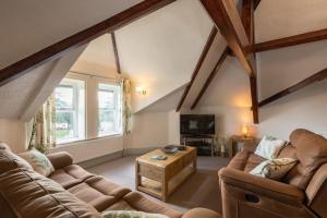 Et tv og/eller underholdning på Stonyhurst Spacious apartment, great location.